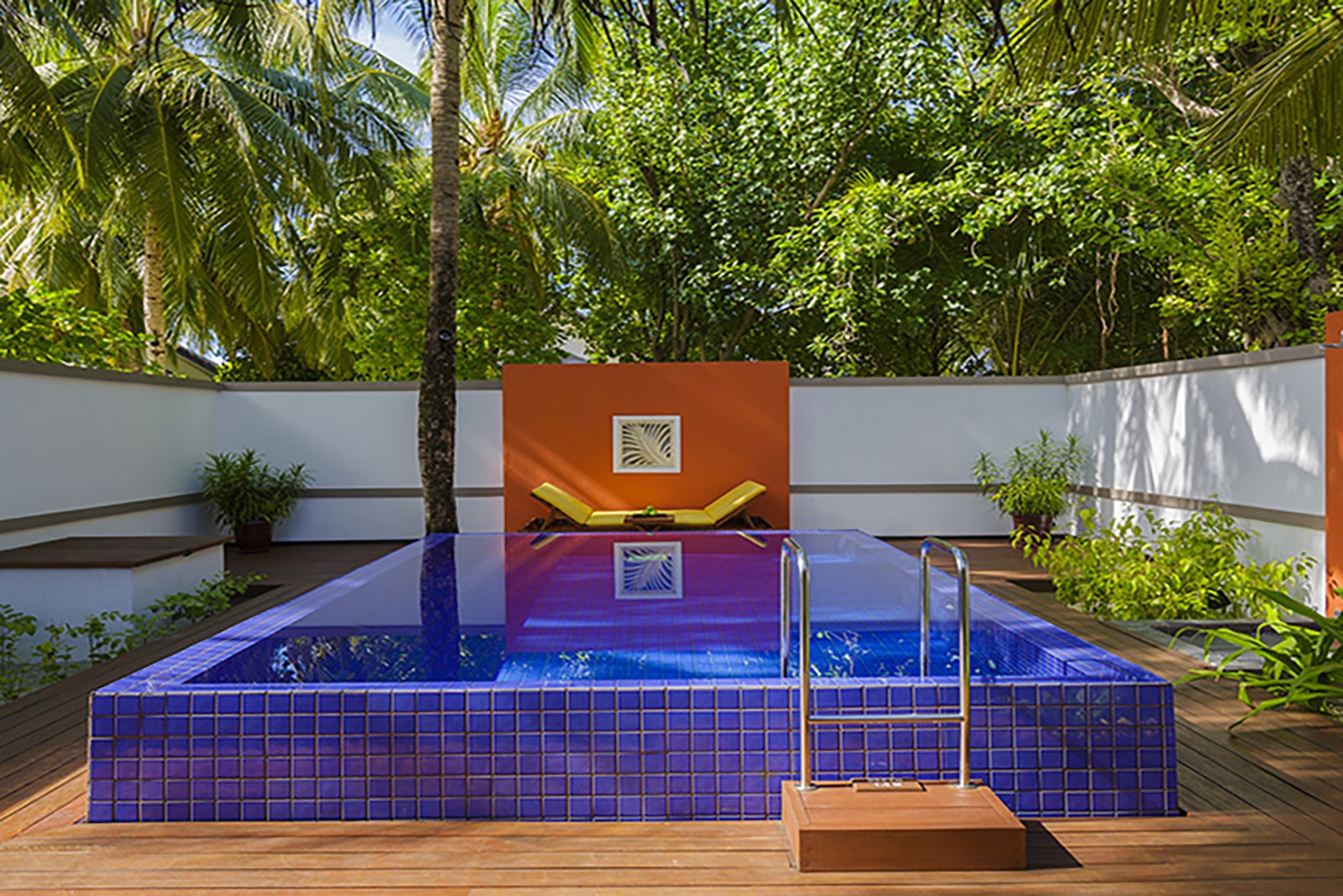 Deluxe Beachfront Pool Villa