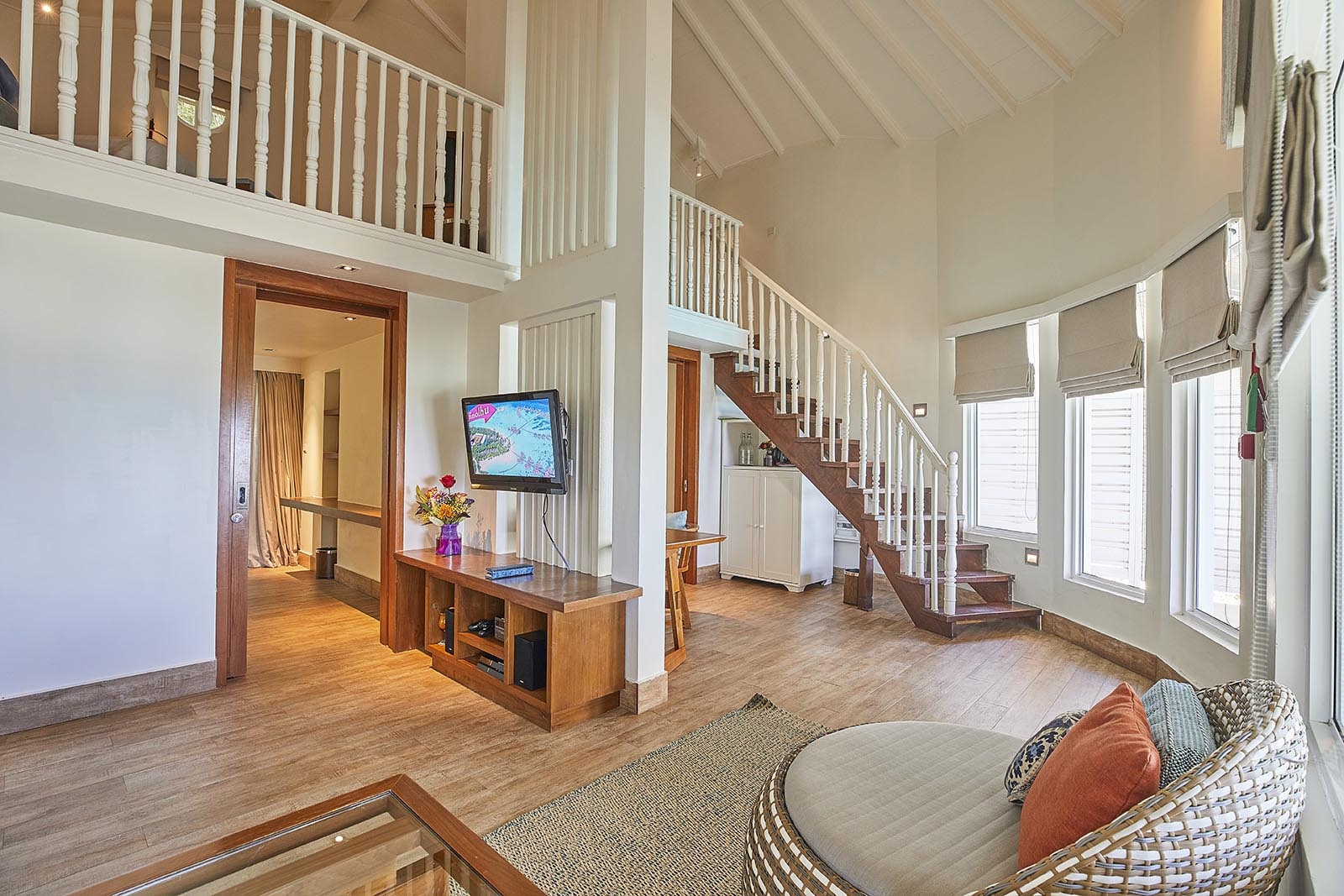 Luxury Beachfront Pool Villa - 2Bedroom