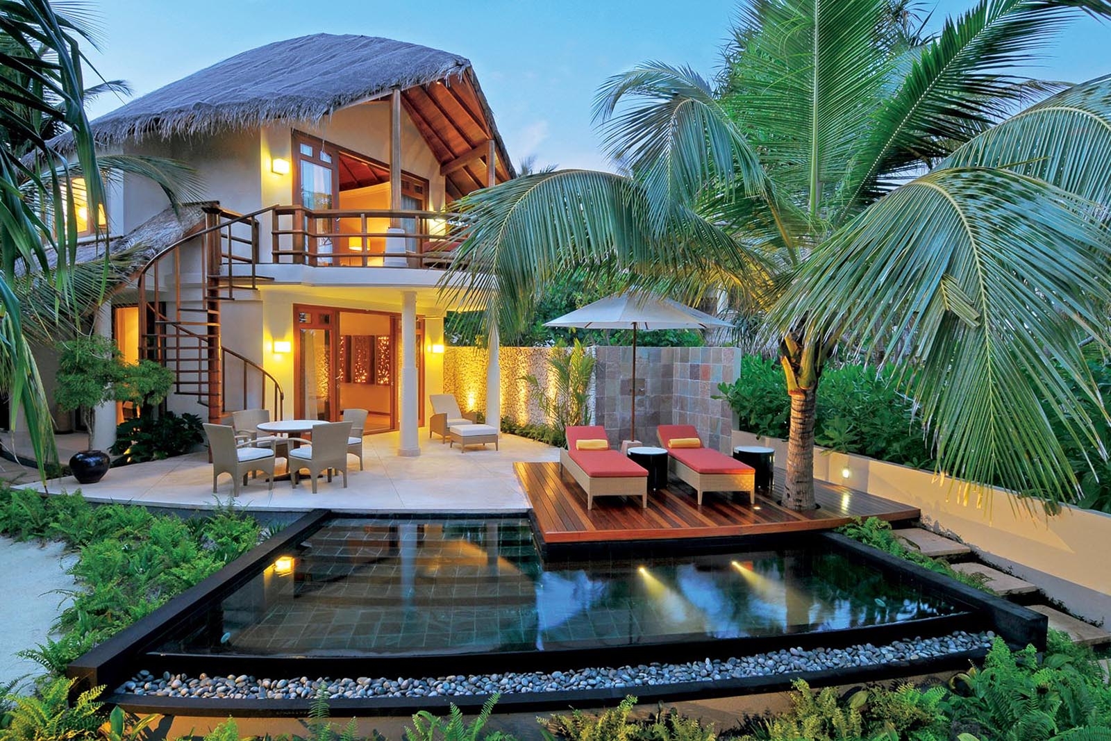Double Storey Beach Villa with Pool