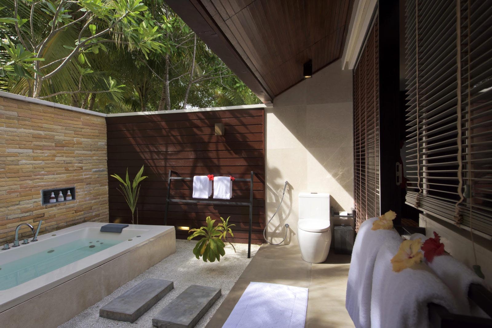 Lagoon Villa