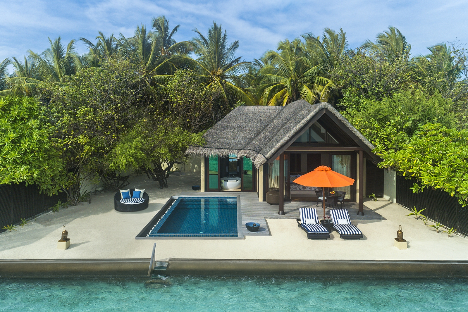 Premium Beach Villa with Pool