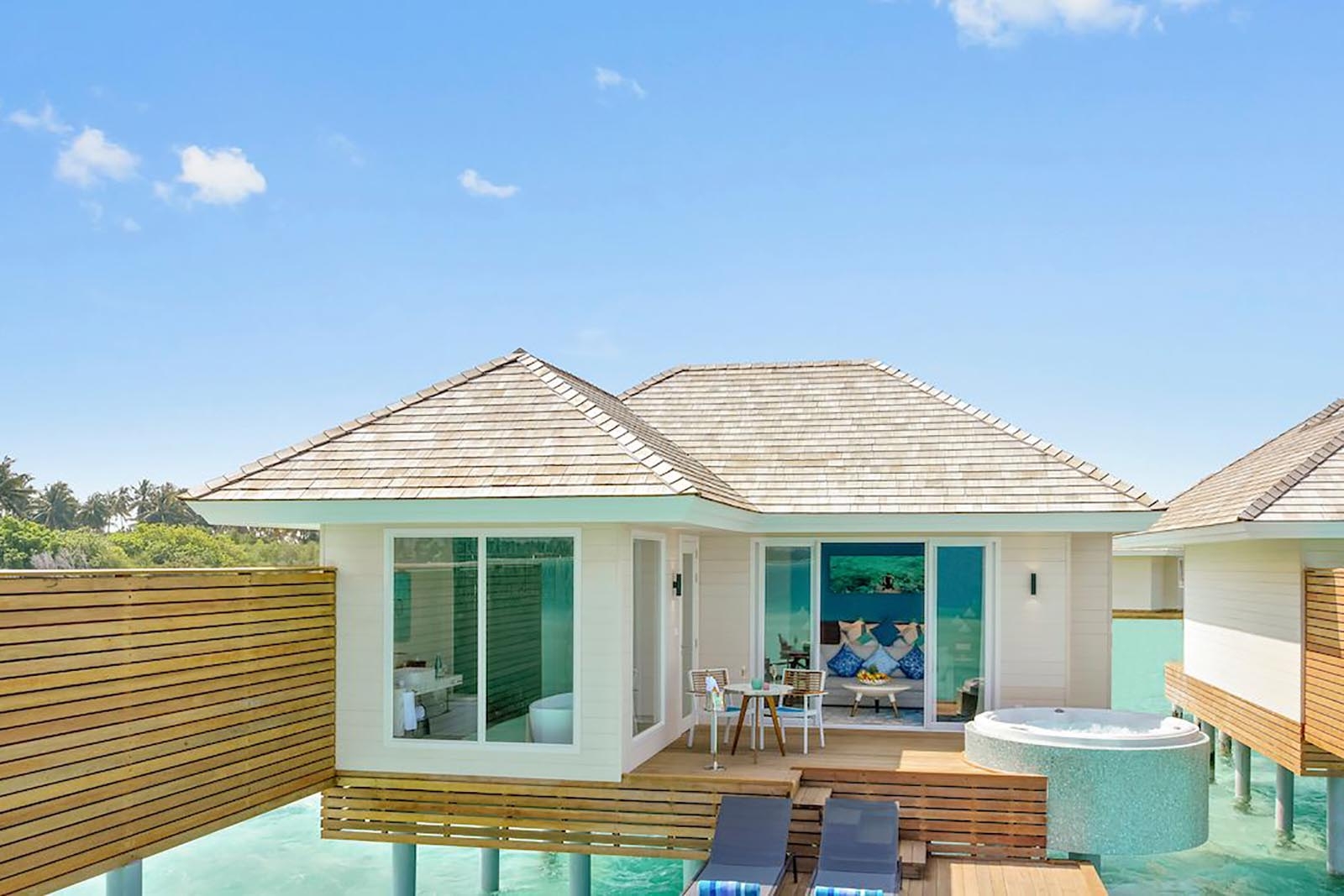 Aqua Villa with Jacuzzi