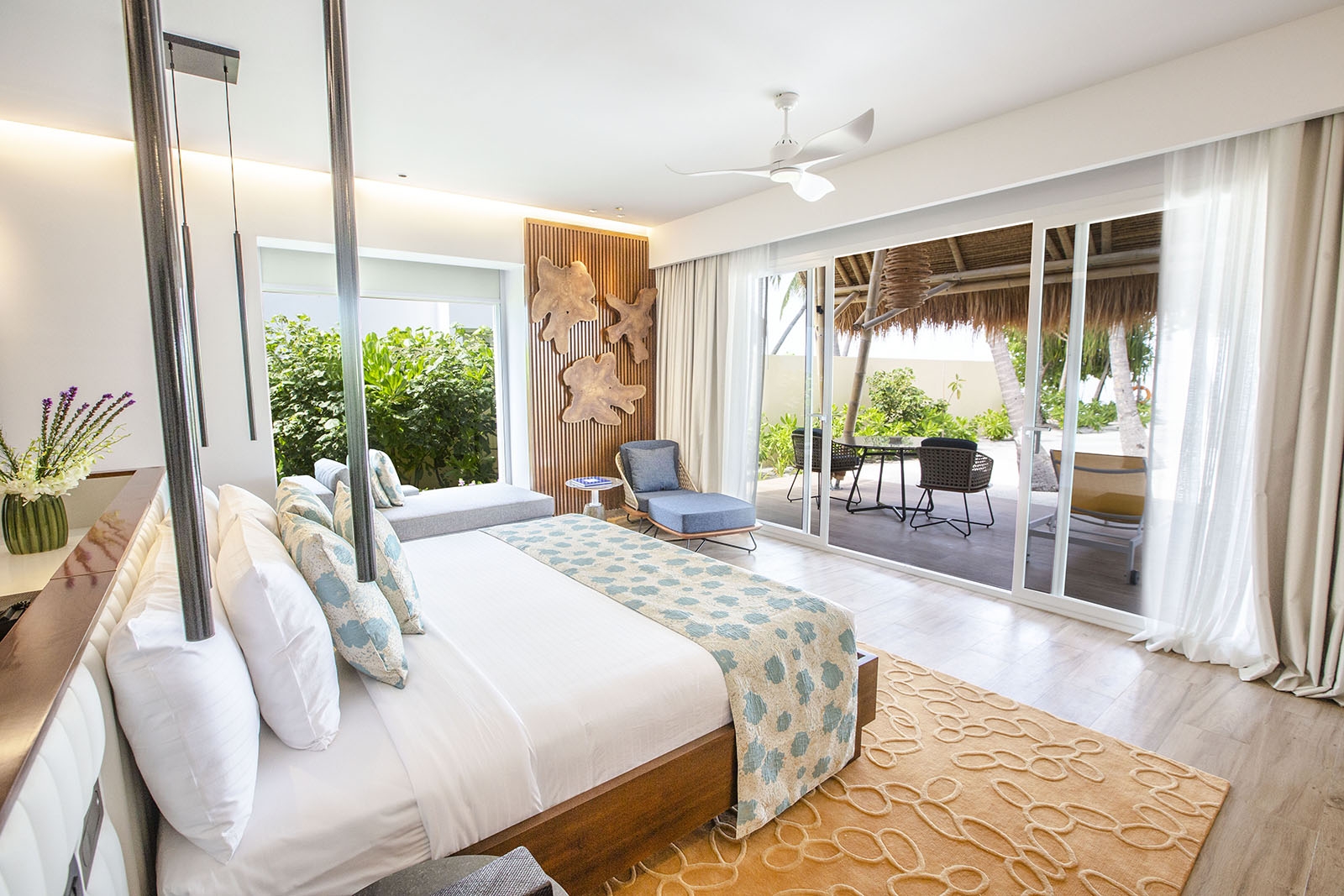 Jacuzzi Beach Villa